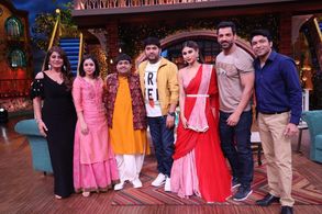 Archana Puran Singh, John Abraham, Kiku Sharda, Sumona Chakravarti, Chandan Prabhakar, Mouni Roy, and Kapil Sharma in Th