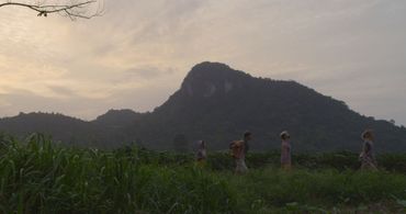 Johan Matton, Timothy Ryan Hickernell, Elly Han, and Astrea Campbell-Cobb in Till We Meet Again (2015)