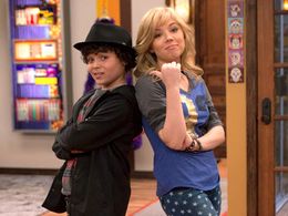 Jennette McCurdy and Cameron Ocasio in Sam & Cat (2013)