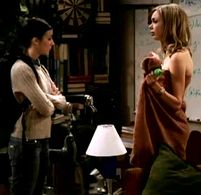 Iris Bahr and Amanda Walsh in The Big Bang Theory (2007)