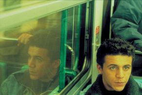 Faudel (Younès) in Laurent Firode's HAPPENSTANCE (Le battement d'aile du papillon)