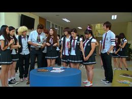 Tae-Sung Lee, Kim Hyun-joong, Seung-ah Yoon, Jung So-Min, and Hong Yoon Hwa in Mischievous Kiss (2010)