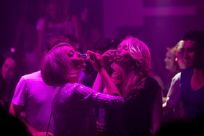 Karina Smulders and Bracha van Doesburgh in The Neighbors (2014)