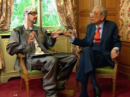 Sacha Baron Cohen and Boutros Boutros-Ghali in Da Ali G Show (2000)