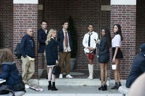 Zión Moreno, Savannah Lee Smith, Evan Mock, Emily Alyn Lind, Thomas Doherty, Jordan Alexander, and Eli Brown in Gossip G