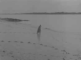 Shôji Yasui in The Burmese Harp (1956)