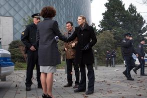 Kevin Corrigan, Anthony Harrison, Karin Konoval, and Anna Torv in Fringe (2008)