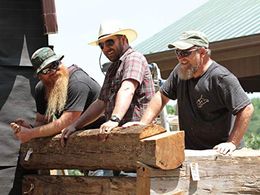 Tim Rose, Mark Bowe, and Alex Webb in Barnwood Builders (2013)