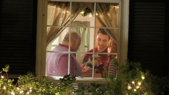 Reginald VelJohnson, Vincent Giovagnoli, and Grainne McDermott in 12 Dog Days Till Christmas (2014)