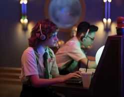 Sasha Knight in The Santa Clauses (2022)