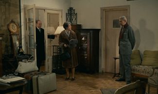 Jean-Pierre Kérien, Claude Sainval, and Delphine Seyrig in Muriel (1963)