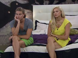 Janelle Pierzina and Wil Heuser in Big Brother (2000)