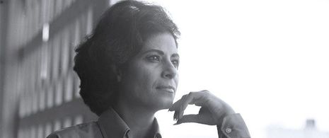 Shoshana Damari in Queen Shoshana (2021)