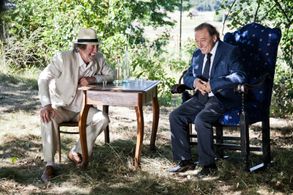 Karel Gott and Bolek Polívka in Dedictví aneb Kurvaseneríká (2014)