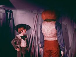 Chan Mahon and George Wadsworth in The Wonderful Land of Oz (1969)