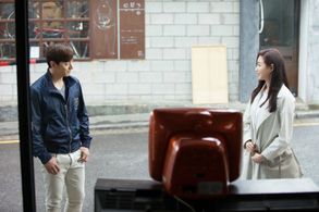 Ju Jin-Mo and Sa-rang Kim in My Love Eun Dong (2015)