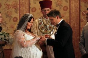 Aaron Schwartz and Zuzanna Szadkowski in Gossip Girl (2007)