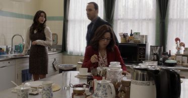 Julia Louis-Dreyfus and Sade Katarina in Veep (2012)