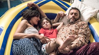 Ambra Angiolini and Massimo Poggio in The Truth About Love Is... (2017)