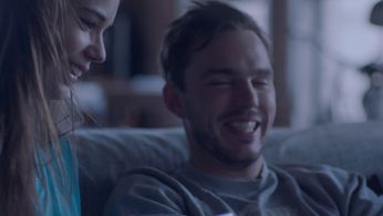 Nicholas Hoult and Laia Costa in Newness (2017)