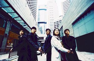 Yu Xia, Lawrence Chou, Shawn Yue, Vanness Wu, and Shengyi Huang in Dragon Heat (2005)