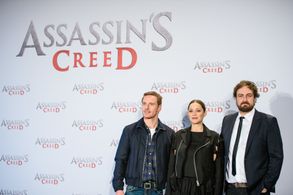 Marion Cotillard, Justin Kurzel, and Michael Fassbender at an event for Assassin's Creed (2016)