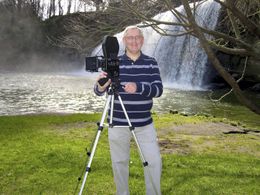 David Whittet in Amiri & Aroha (2011)