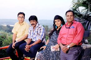 Upendra Limaye, Pushkar Shrotri, Mukta Barve, and Anand Ingle in Badam Rani Gulam Chor (2012)