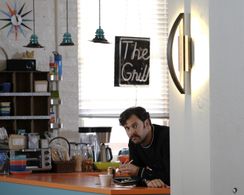 Barry Rothbart in Downward Dog (2017)