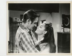 Paquita Rico and Don Taylor in The Savage Guns (1961)