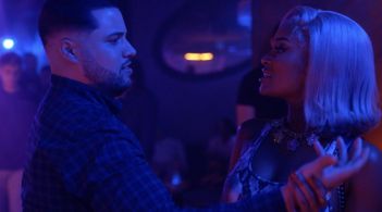 Pepi Sonuga and Ethan Levy in Queens (2021)