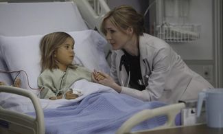 Jessica Ann Collins and Rachel Eggleston in House (2004)