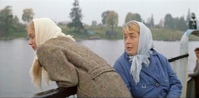Lidiya Fedoseeva-Shukshina and Marina Yakovleva in Tsyganskoe schaste (1981)