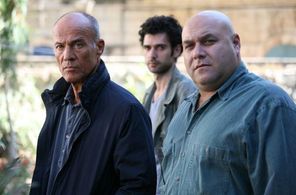 Dvir Benedek, Heiner Lauterbach, and Kais Nashif in Die Seele eines Mörders (2009)