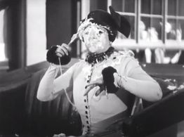 Ellinor Vanderveer in The Battle of the Century (1927)