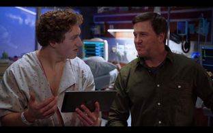 Chiago Med - Damian Conrad-Davis, Lochlyn Munro