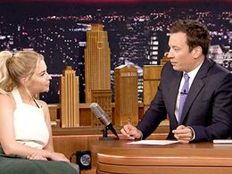Jimmy Fallon and Ashley Benson in The Tonight Show Starring Jimmy Fallon (2014)