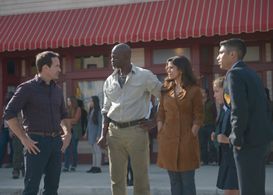 Jason Patric, Djimon Hounsou, Nimrat Kaur, Michael Garza, and Emma Tremblay in Wayward Pines (2015)