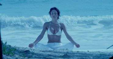 Nataly Umaña in Decadencia (2015)