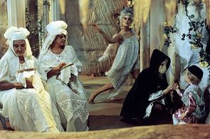 Ivanka Devátá, Linda Rybová, Marie Maresová, Adéla Sedová, and Jakub Vlachovský in Anicka s lískovými orísky (1993)