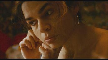 Alina Serban in 'Seule a mon mariage'