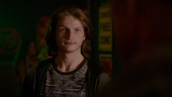 iZOMBiE - Season 4 - Mace Diller