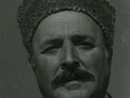 Nubar Terziyan in Düsman Yollari Kesti (1959)