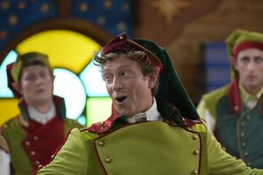 Still of Kalin Vrachanski in Smart Christmas (2018)