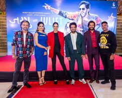 Punit Balan, Riteish Deshmukh, Genelia D'Souza, Mahesh Limaye, Amey Wagh, and Vaidehi Parshurami at an event for Jaggu A