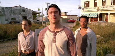 Guillermo Iván, Carolina Ravassa, and Zach Rose in Havana Darkness (2018)