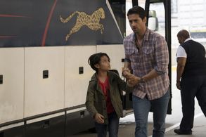 J.R. Ramirez and Kevin Chacon in Jessica Jones (2015)