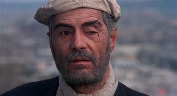 Nino Manfredi in Ugly, Dirty and Bad (1976)