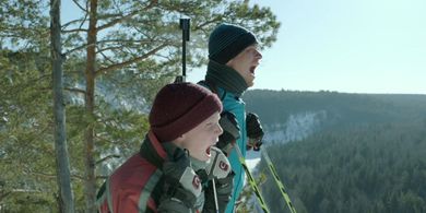 Yaroslav Mogilnikov and Yuriy Borisov in Podelniki (2021)