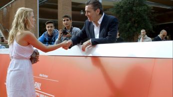 Still of Marina Orlova and Rodolfo Corsato in 